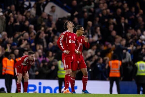 Liverpool verlor seinen Spitzenplatz in der Premier League Liverpool verlor seinen Spitzenplatz in der Premier League